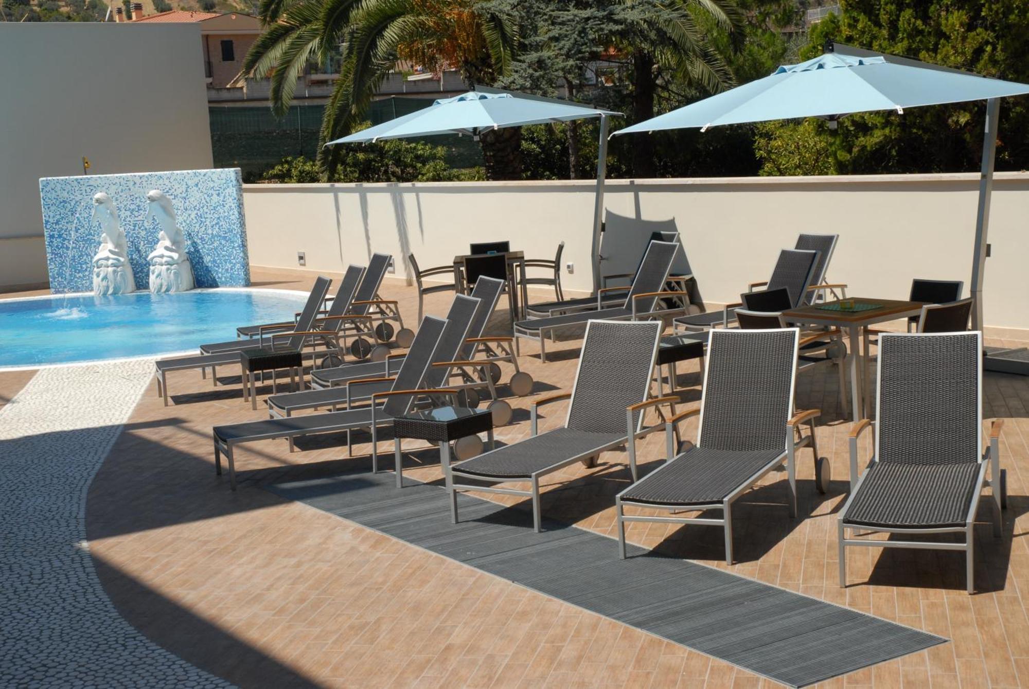 Residence Costa Smeralda 葛伦坦马勒 外观 照片