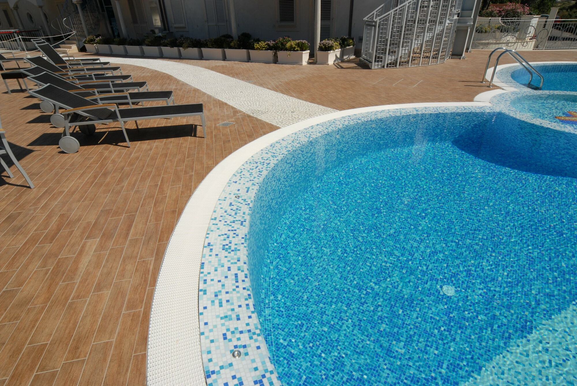 Residence Costa Smeralda 葛伦坦马勒 外观 照片